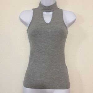 🐺 Hollister Gray Keyhole Mock Neck Tank Top
